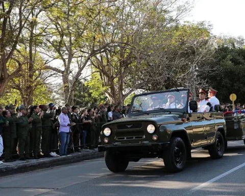 Recibimiento en La Habana de los restos de los 32 cubanos abatidos en Venezuela. La ceremonia fue organizada por el régimen de la Isla