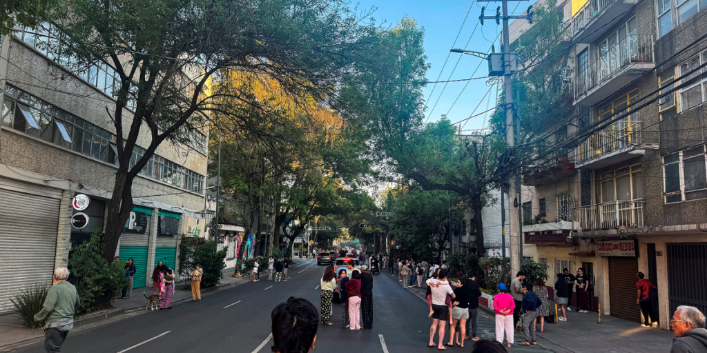 Earthquake in CDMX: an elderly adult died after falling while trying to evacuate his home