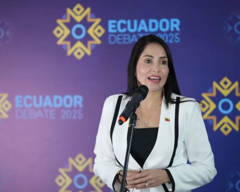 Ecuador's Prosecutor's Office investigates whether Venezuela financed González's presidential campaign