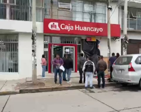 El Tambo: criminals try to blow up Caja Huancayo ATM