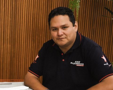 Enrique Valderrama: “Apra has to reaffirm its democratic left position”