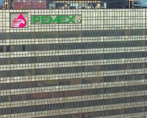 Federal government will spend 20,000 million pesos daily to cover obligations