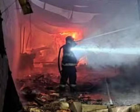 Fire destroys businesses and daycare center in the east zone of São Paulo