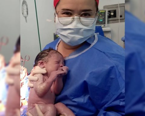 First baby born in Caracas in 2026 is a girl