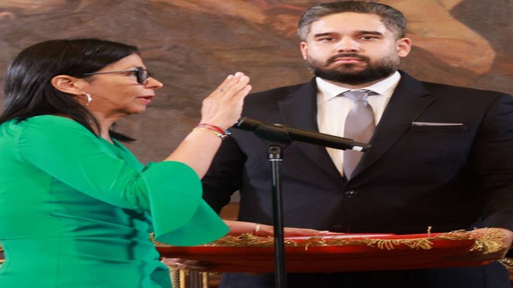 Godfather López to Delcy Rodríguez: count on the Fanb