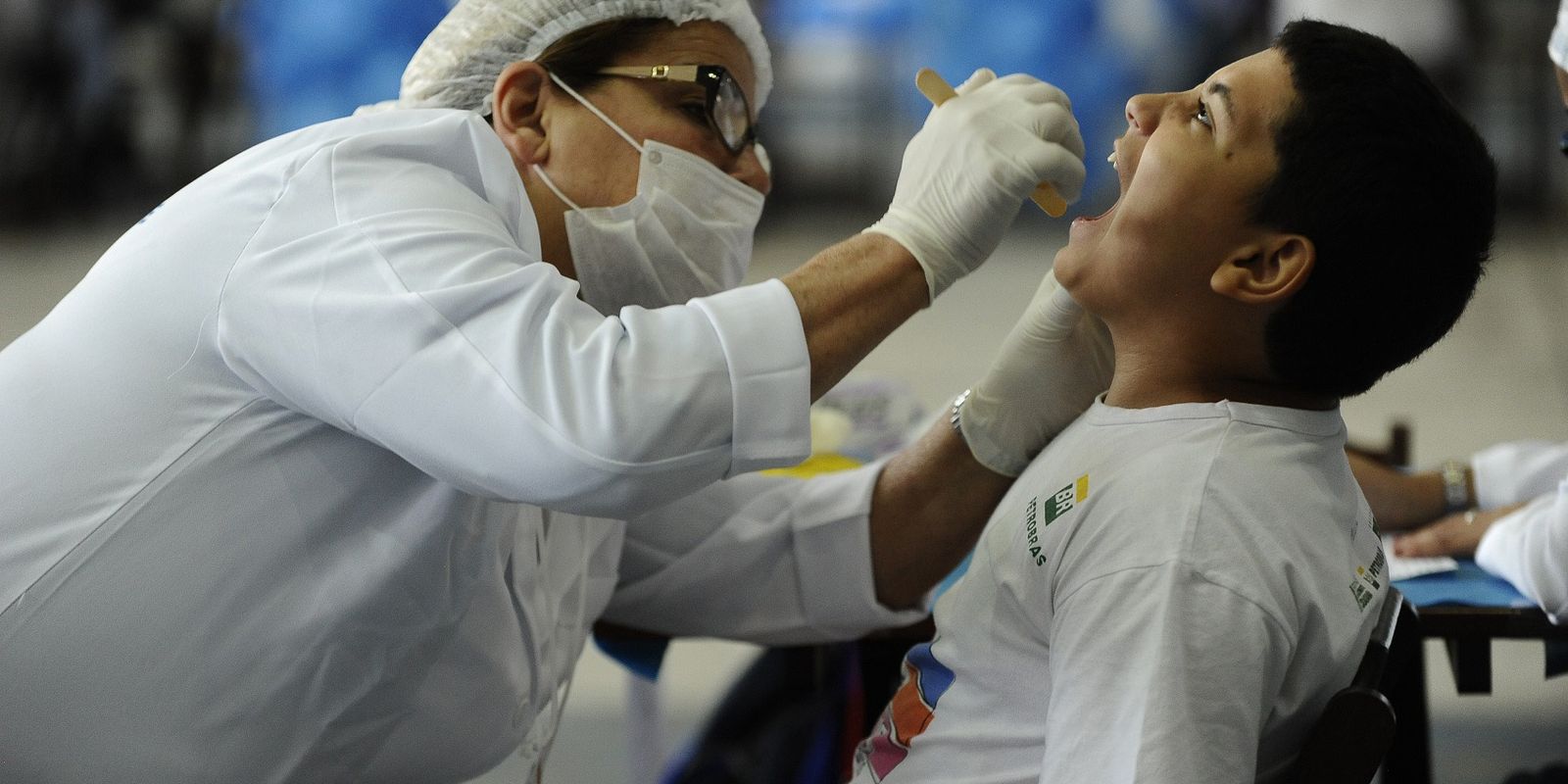 Government must deliver another 400 mobile dental units