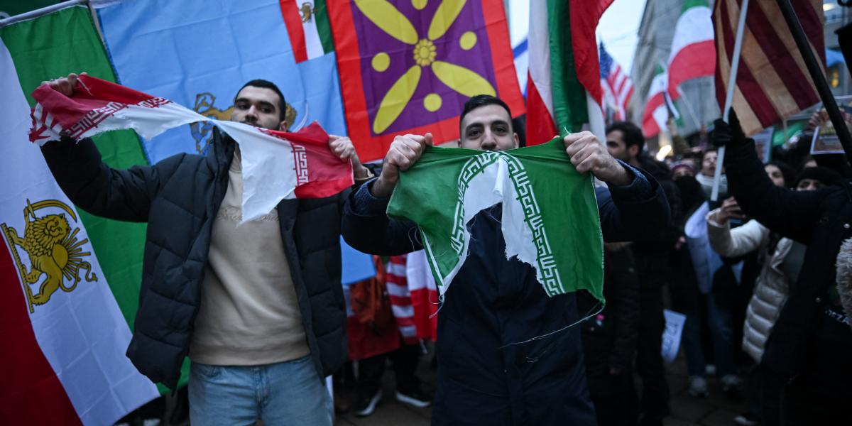 Hezbollah accuses the US and Israel "infiltrate" in the protests in Iran to generate "chaos and vandalism"