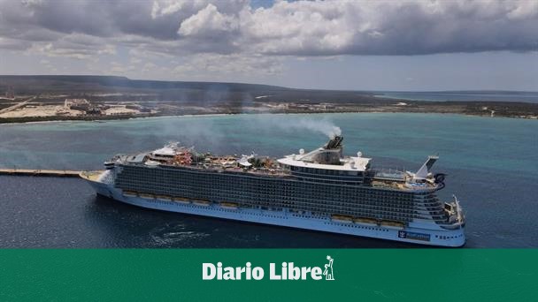 How many cruises does the Dominican Republic receive?