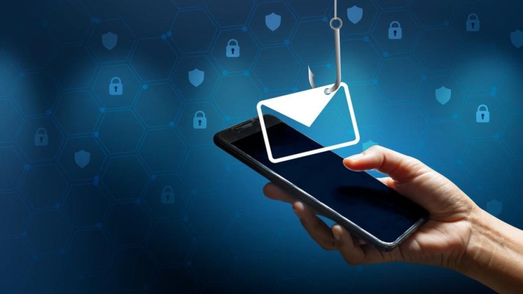 How to prevent phishing on WhatsApp and protect my money?