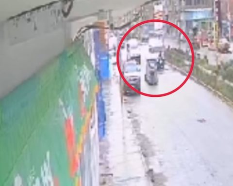 Huancayo: Fruit seller fights for her life after being hit by a van