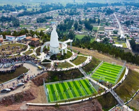 Huancayo: Impressive viewpoint of “Mamacha Cocharcas” in Sapallanga (PHOTOS)