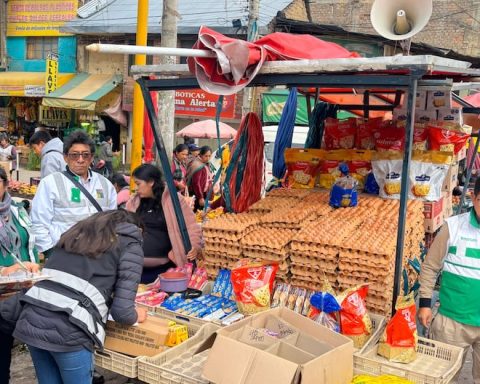 Huancayo: sweets with adulterated dates and without health registration are seized