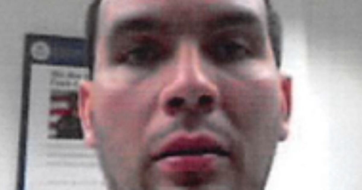 ICE seeks former federal police officer and alleged operator of “El Mayo”