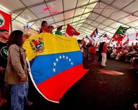 In Brazil they raise their voices for the release of Maduro