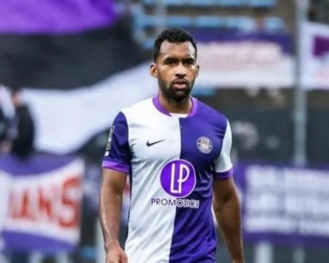 In France they say that Sevilla has made an offer for the Venezuelan Cásseres