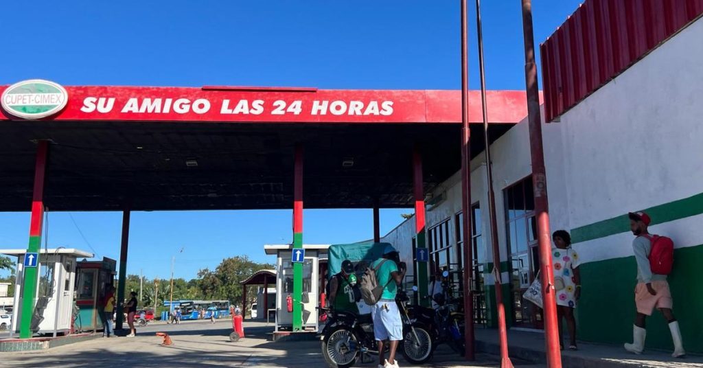 In Havana most gas stations no longer deliver