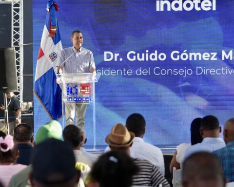 Indotel impulsa el acceso digital en Hondo Valle con nueva sala