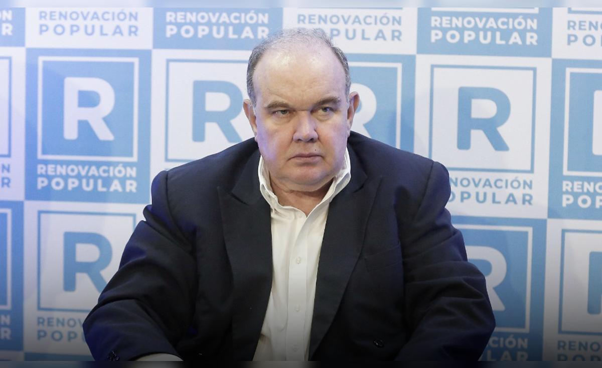 JNE will review the case of López Aliaga for omitting information in the resume