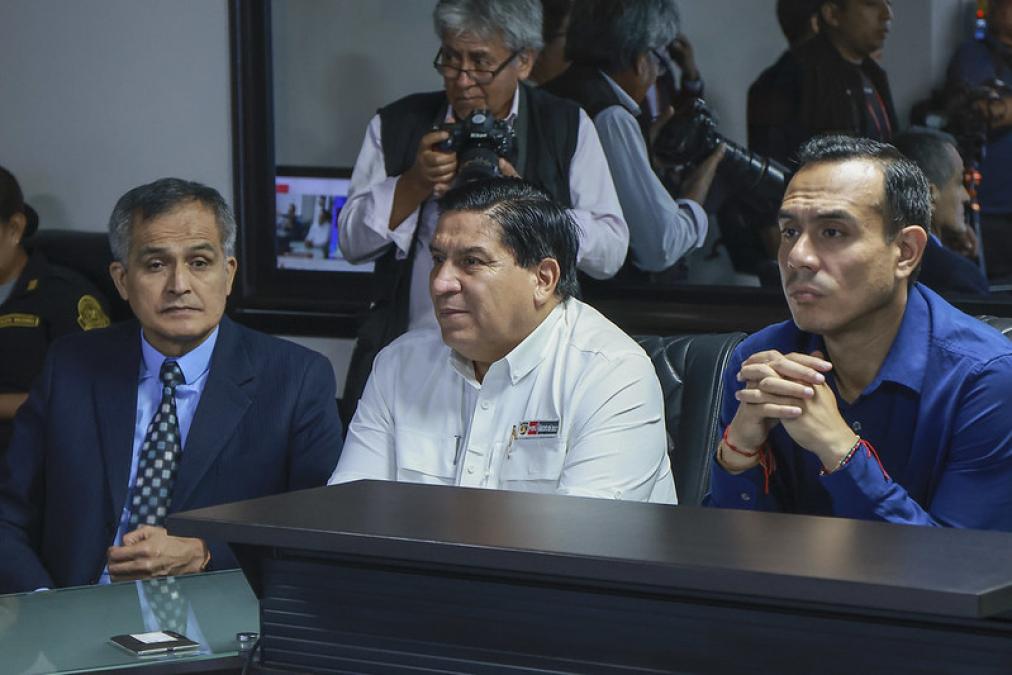 Jeri Trump style! This is how he monitored the arrival of 'The Monster' LIVE (PHOTOS)