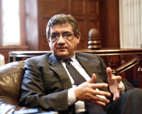 Juan Sheput: “Carlos Álvarez is, without a doubt, the outsider of this campaign”