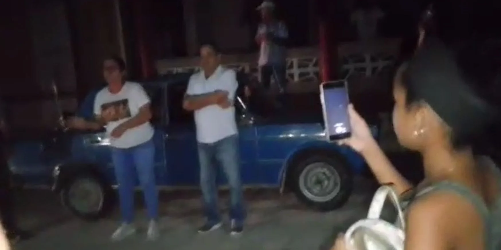 Autoridades locales de Encrucijada durante la protesta pacífica del 7 de noviembre de 2024