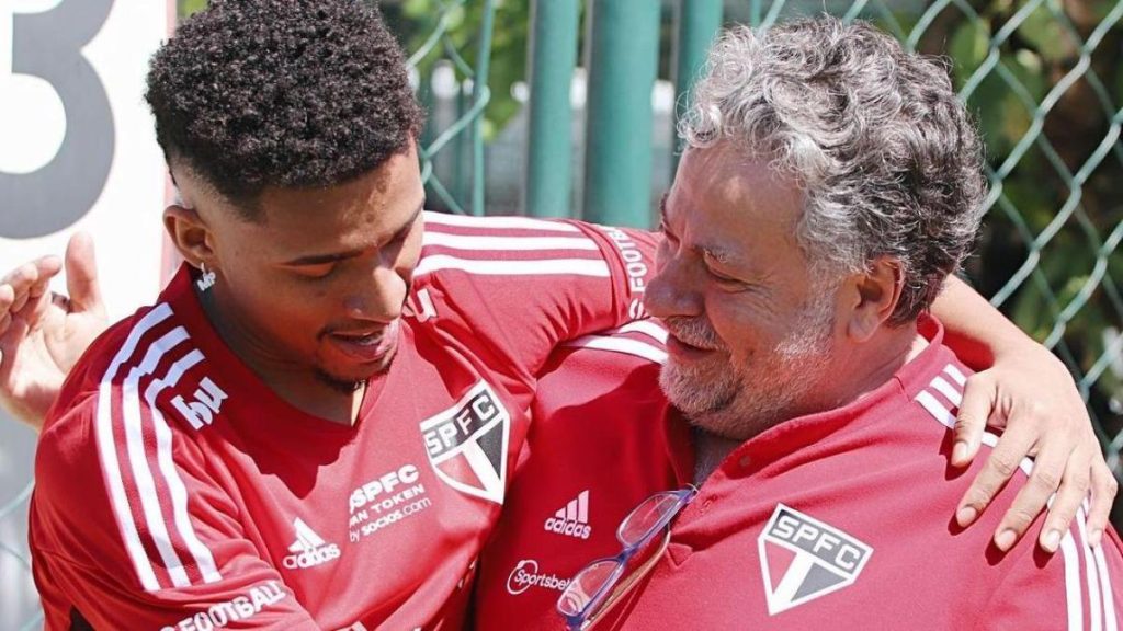 Julio Casares resigns from the presidency of Sao Paulo, but makes it clear that "This is not an admission of guilt."