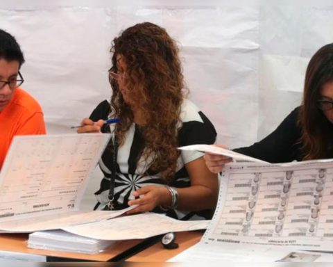 LIVE: ONPE draws polling station members for the 2026 General Elections