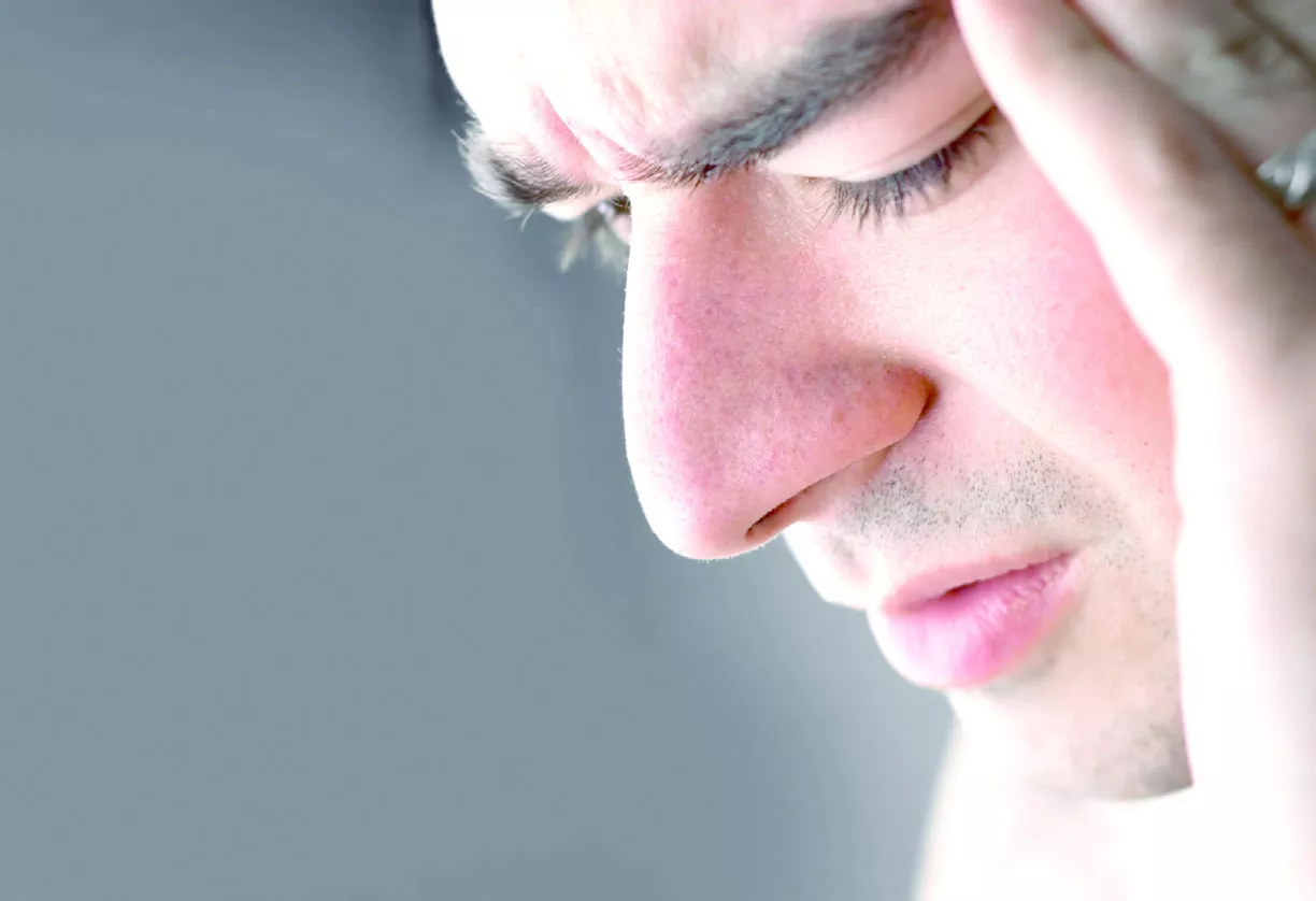 Los síntomas de la leptospirosis se pueden presentar entre 2 días y 4 semanas después de haber estado expuesto a las bacterias.