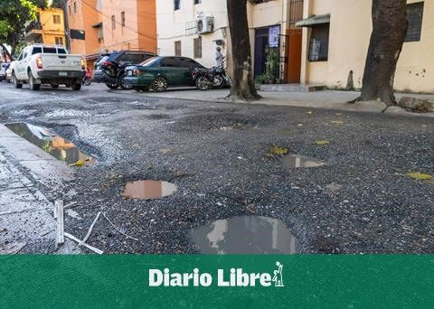 Limited width of Francisco Núñez Fabian street affects traffic