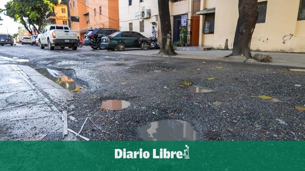 Limited width of Francisco Núñez Fabian street affects traffic
