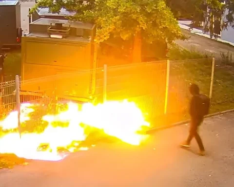 Los acusados intentaron incendiar una estación móvil para el análisis del espectro radioeléctrico destinada a Ucrania