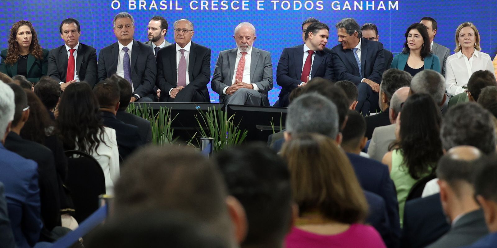 Lula creates steering committee and launches tax reform platform