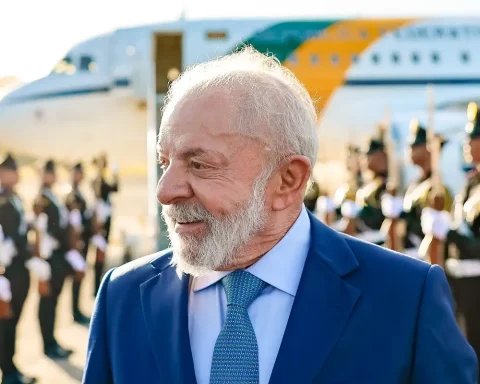 Lula will have cataract surgery on his left eye on Friday