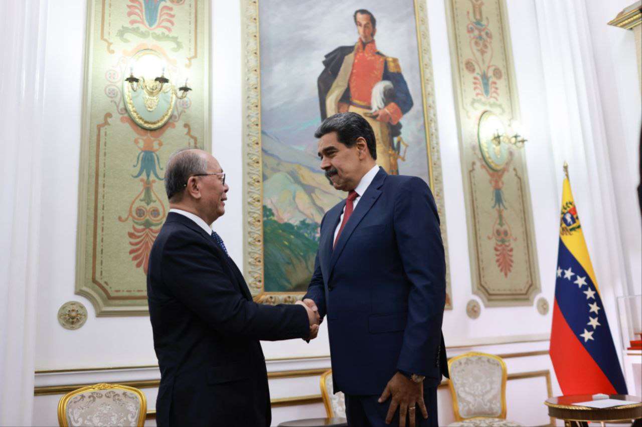 Maduro receives President Xi Jinping's special envoy in Miraflores