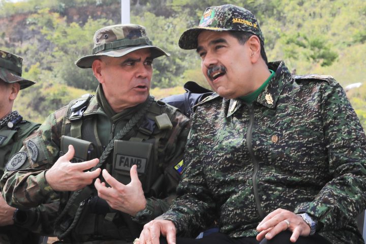 Maduro's government remains silent after the first US attack on Venezuelan soil