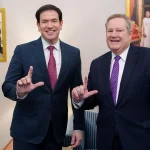 Marco Rubio (izquierda) y Mike Hammer este viernes, en la Casa Blanca