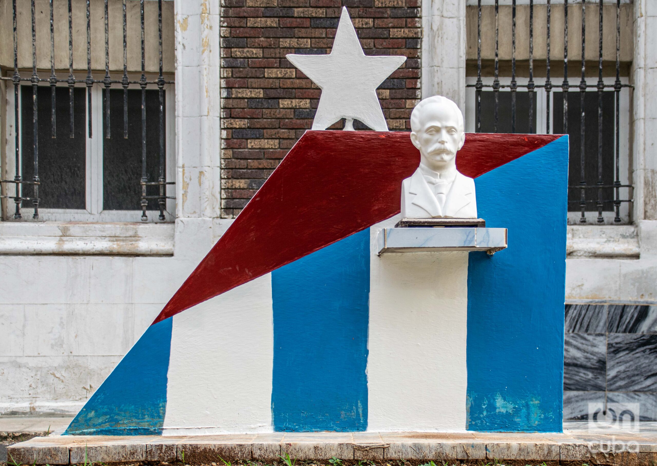 Martí, when we recite without reading