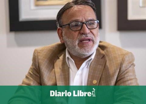 Merchants go to the MICM to discuss the effects of the waste law