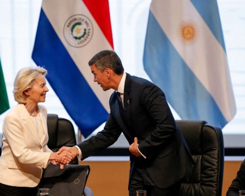Mercosur and EU leaders sign agreement and defend multilateralism