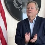 Mike Hammer, Cuba, Estados Unidos