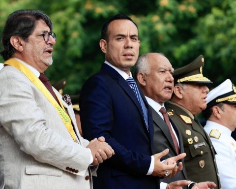 Minister of Defense on Jerí meeting: “He is a young person who can attend at an invitation”