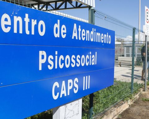 Ministry reviews guidelines and funding for the SUS mental health network