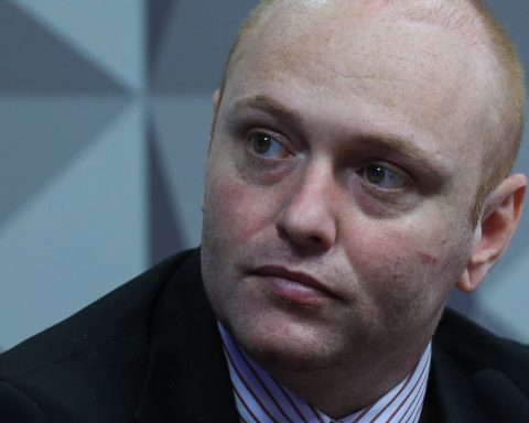 Moraes authorizes Delgatti's progression to the semi-open regime