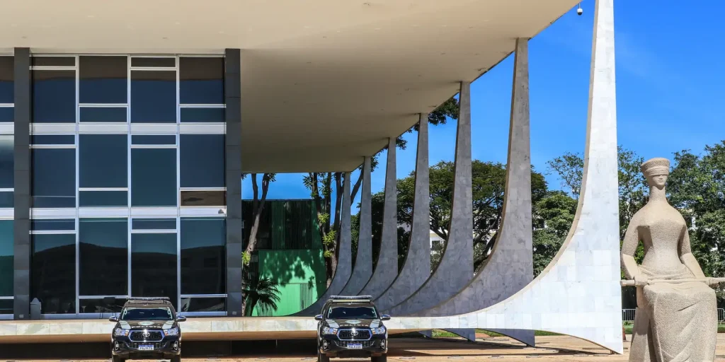 Moraes orders Filipe Martins, Bolsonaro's former advisor, arrested