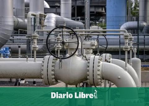 Moscow says EU has "given up its freedom" after rejection of Russian LNG