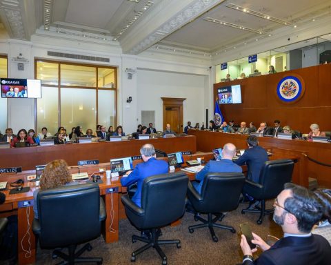 OAS meeting on Venezuela exposes political division on the continent