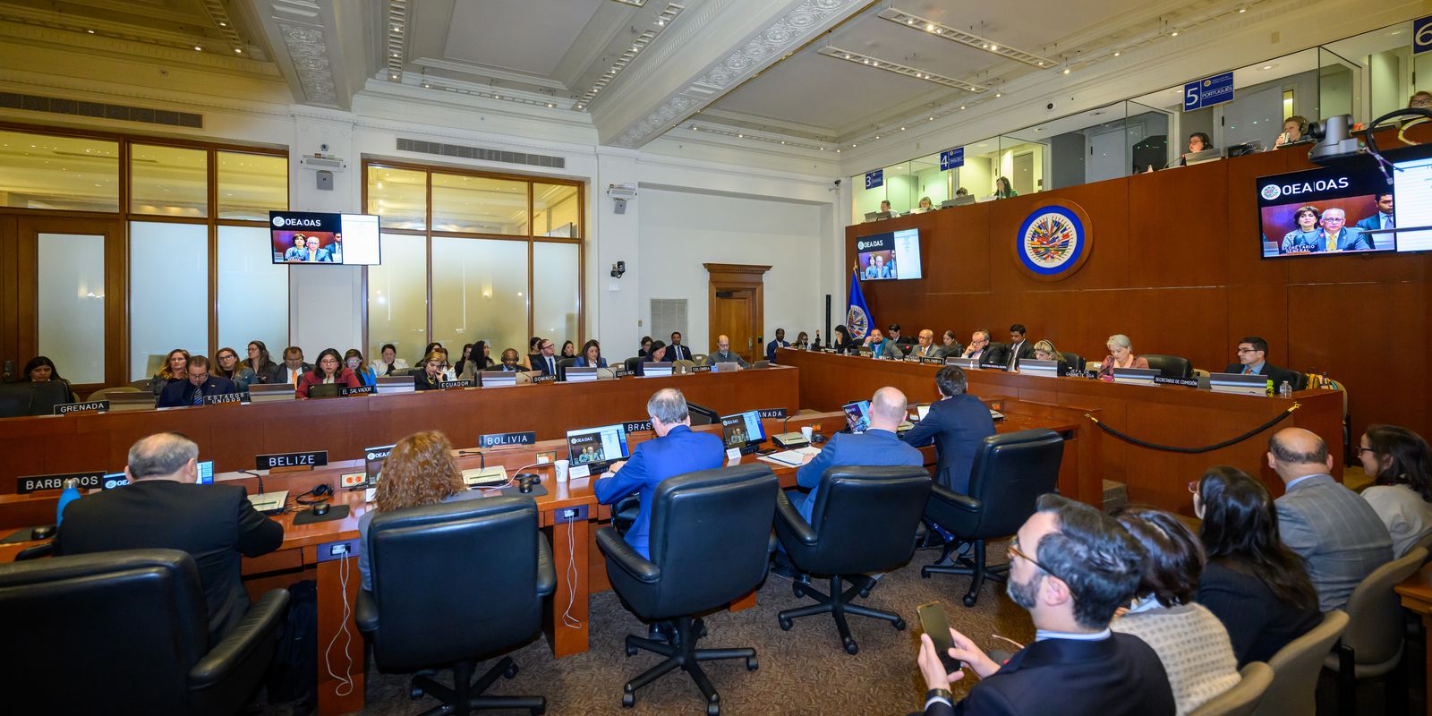 OAS meeting on Venezuela exposes political division on the continent