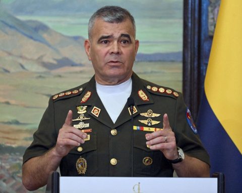 Padrino López confirms that 47 FANB troops died during the US attack