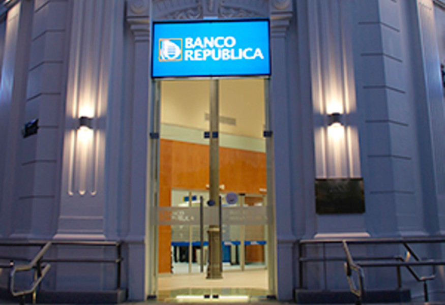 Partial national strike of the Official Bank this Thursday the 8th
