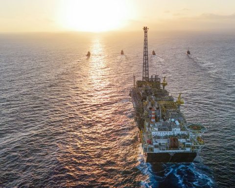 Petrobras exceeds projections and has record production in 2025